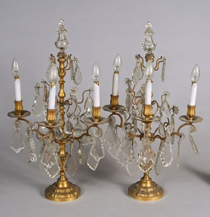 Paire de girandoles dans le style Louis XV...