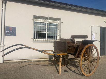 Faurax Lyon. Voiture hippomobile en bois...