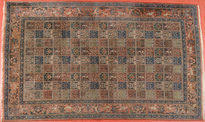 Tapis Iran, possiblement Nadjafabad 
Chaîne...