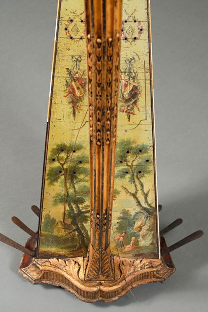 Harpe à mécanisme à crochets pour 38 cordes...
