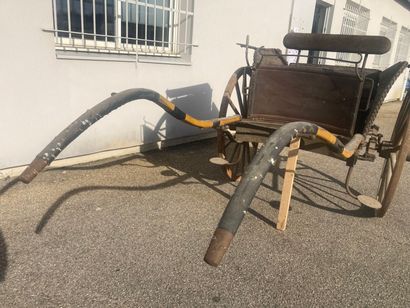 Faurax Lyon. Voiture hippomobile en bois...