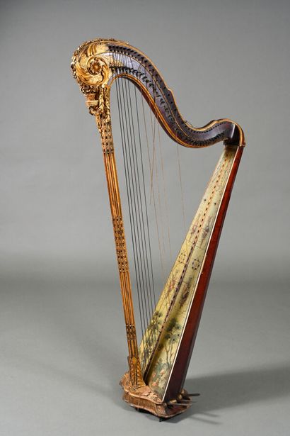 Harpe à mécanisme à crochets pour 38 cordes...