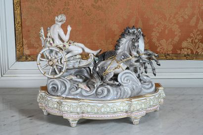 MEISSEN
Grand groupe en porcelaine à décor...