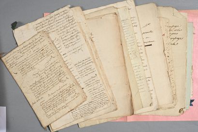 DOCUMENTS ANCIENS. Une trentaine de documents...