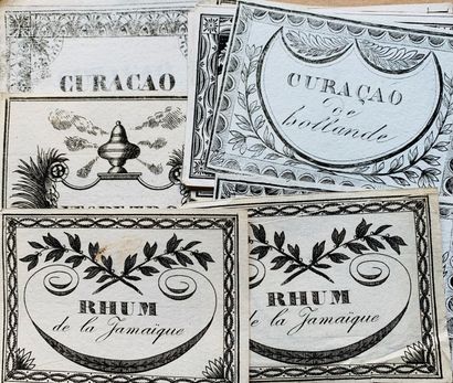 ETIQUETTES ANCIENNES D'ALCOOL ET DE PARFUMS....