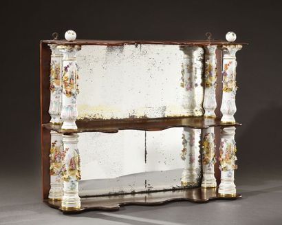 Etagère murale à fond de glace en acajou,...