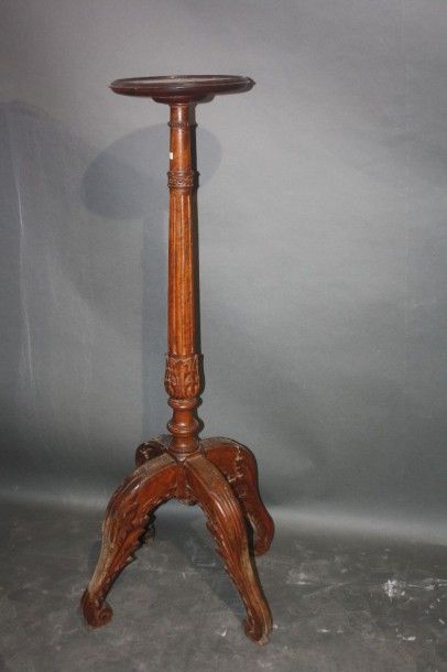Sellette porte-torchère en hêtre patiné,...