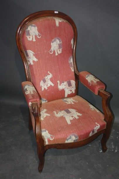 Fauteuil Voltaire à crémaillère.

H. 112...