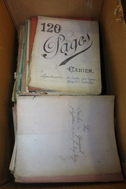 Important lot d’une centaine de cahiers de...