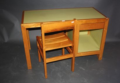 Sornay

Bureau de forme rectangulaire en...