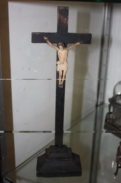 Christ sur croix en bois noirci XIXe siè...