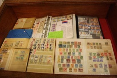 Importante collection de timbres.
