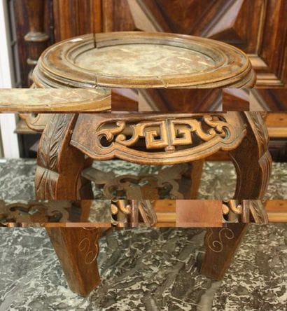 Petite table d'appoint dans le goût de la...