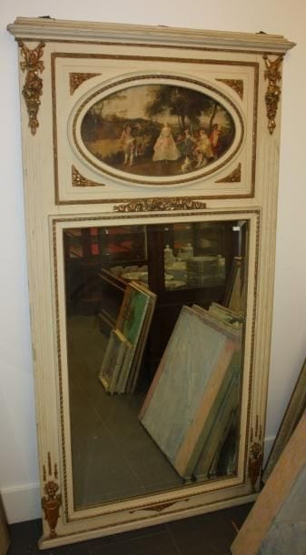 Trumeau à décor de scènes animées, de style...