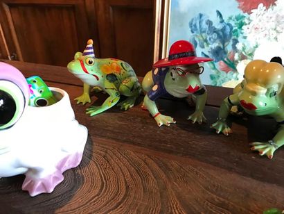 Collection de grenouilles 