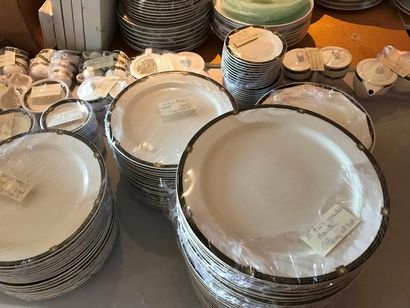 Lot de vaisselles Villeroy et Boch 

