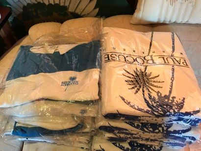 Serviettes, polos, … 