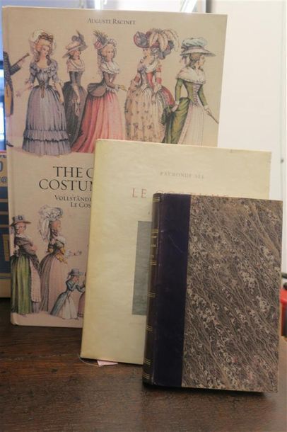 Trois livres relatifs au costume 