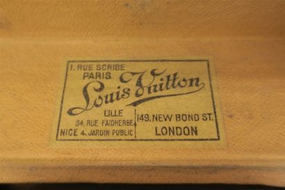Louis VUITTON.
Louis VUITTON 1 rue Scribe...
