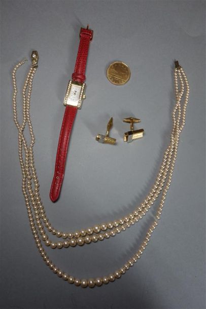 Lot comprenant une montre LIP de dame, mouvement...
