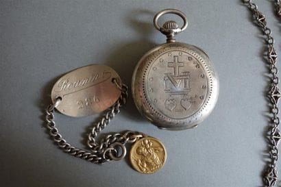 Lot en argent (800/oo) comprenant une montre...