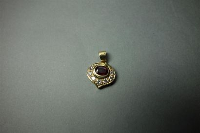 Pendentif « Goutte » en or jaune 18K (750/oo)...