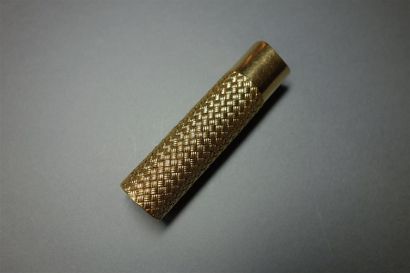 BOUCHERON : Étui à flacon de parfum en or...