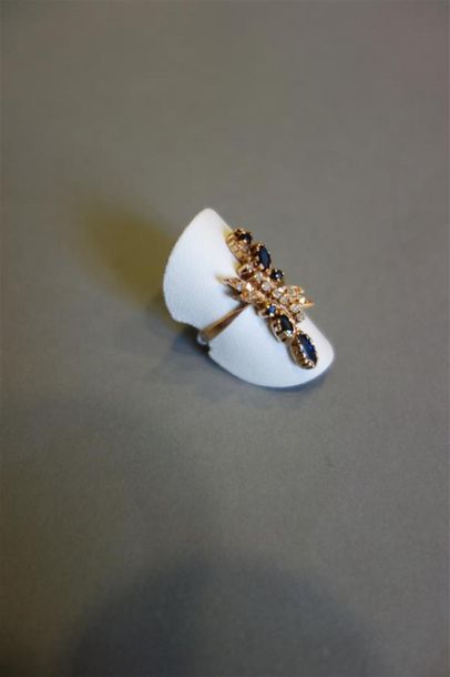 Bague croisée en or jaune 14K (585/oo) sertie...