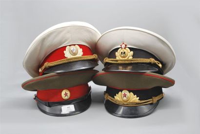 URSS. CASQUETTES, lot de 4