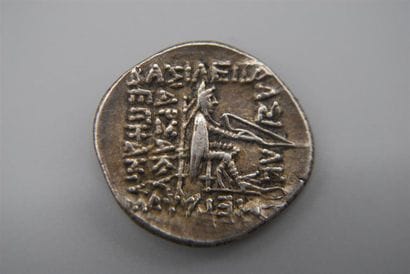 PARTHES - MITHRADATES II
DRACHME EN ARGENT...
