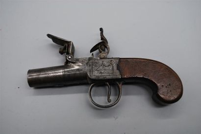 PISTOLET A SILEX, gravé du fabriquant 