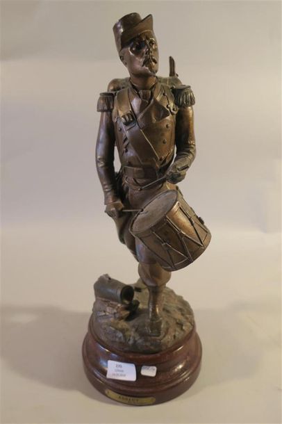 FRANCE. STATUETTE. L'ASSAUT. TAMBOURG DU...