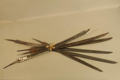LOT 6 LAMES DE SABRE, fin 18ème/19ème.