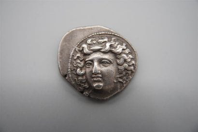 THESSALIE- LARISSA
DRACHME EN ARGENT A/ Tête...