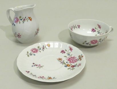 BERNARDAUD, Limoges, France. Ensemble de...