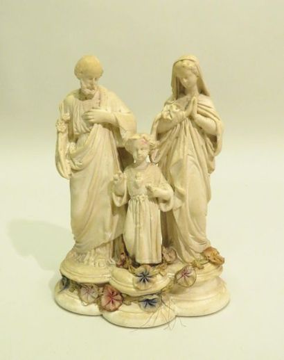 La sainte Famille. Groupe en plâtre moulé....