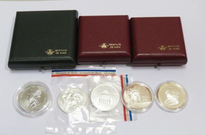 FRANCE

Lot de 5 monnaies comprenant deux...