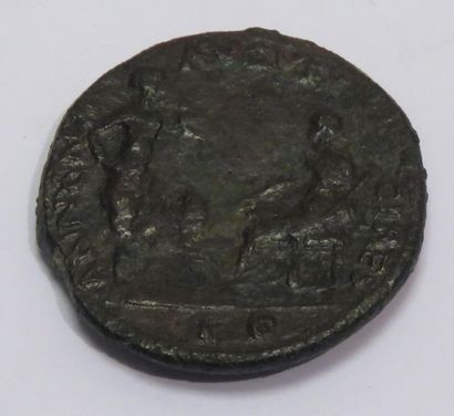 ROME

Sesterce de Neron en bronze au revers...
