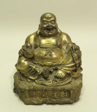 PutaÏ assis en position du lotus, en bronze...