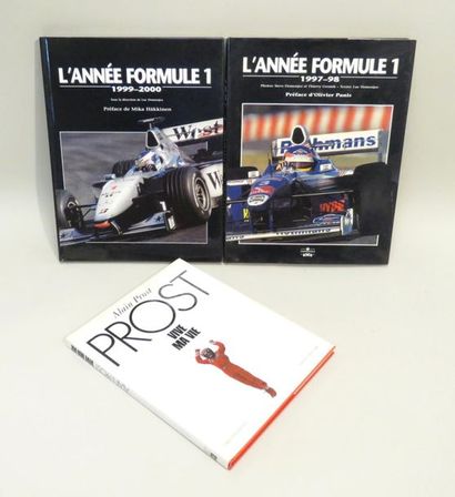 Lot de trois livres reliés sur le thème de...