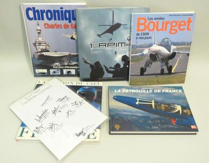 Lot de cinq livres reliés sur le thème de...