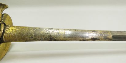 Epée d’officier type 1817 à ciselures. Fusée...