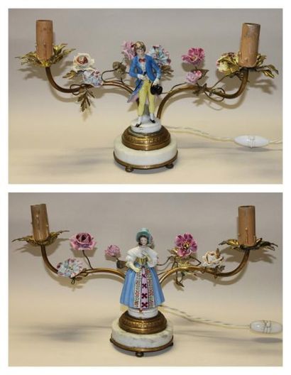 Garniture à deux bras de lumières de forme...