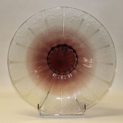 Charles SCHNEIDER (1881-1953)
Coupe sur piédouche...