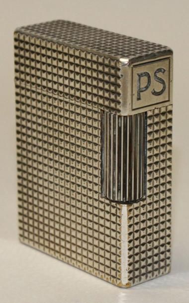 ST DUPONT Paris
Briquet de poche en métal...