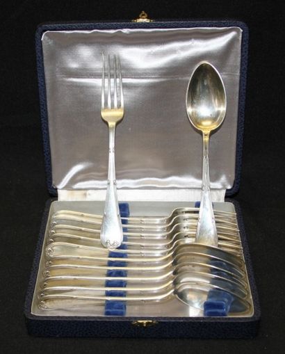 Suite de six couverts (12 pièces) en argent...