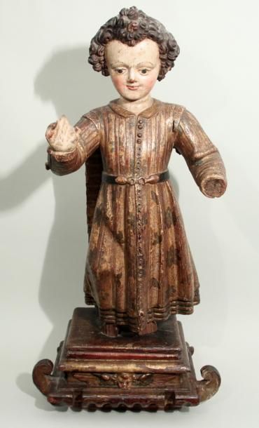 Enfant Jésus bénissant en bois sculpté, polychromé...
