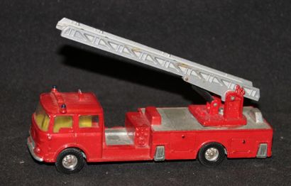 CORGI MAJOR TOYS. Camion de pompiers 