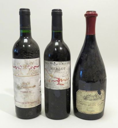 Lot de 3 BTLS, comprenant : -Château De La...