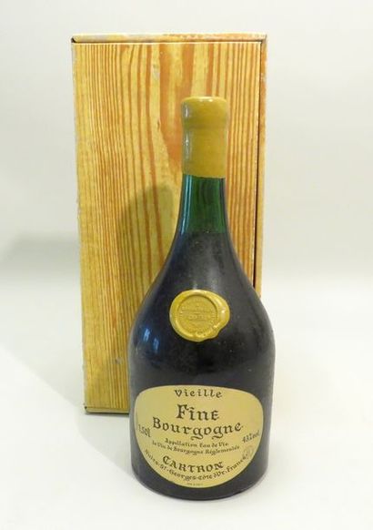 Vieille Fine Bourgogne, Cartron à Nuits-Saint-Georges....